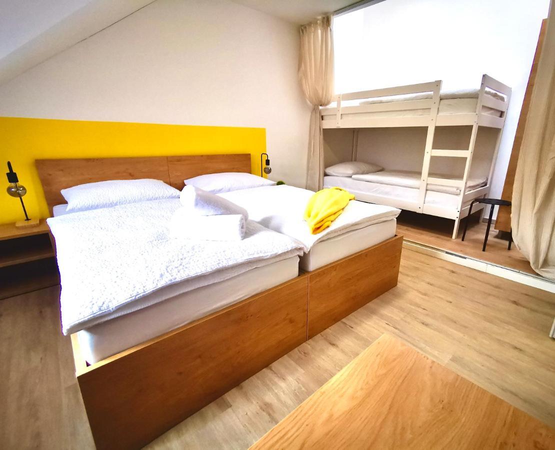 Rainbow House Rooms Марибор Экстерьер фото