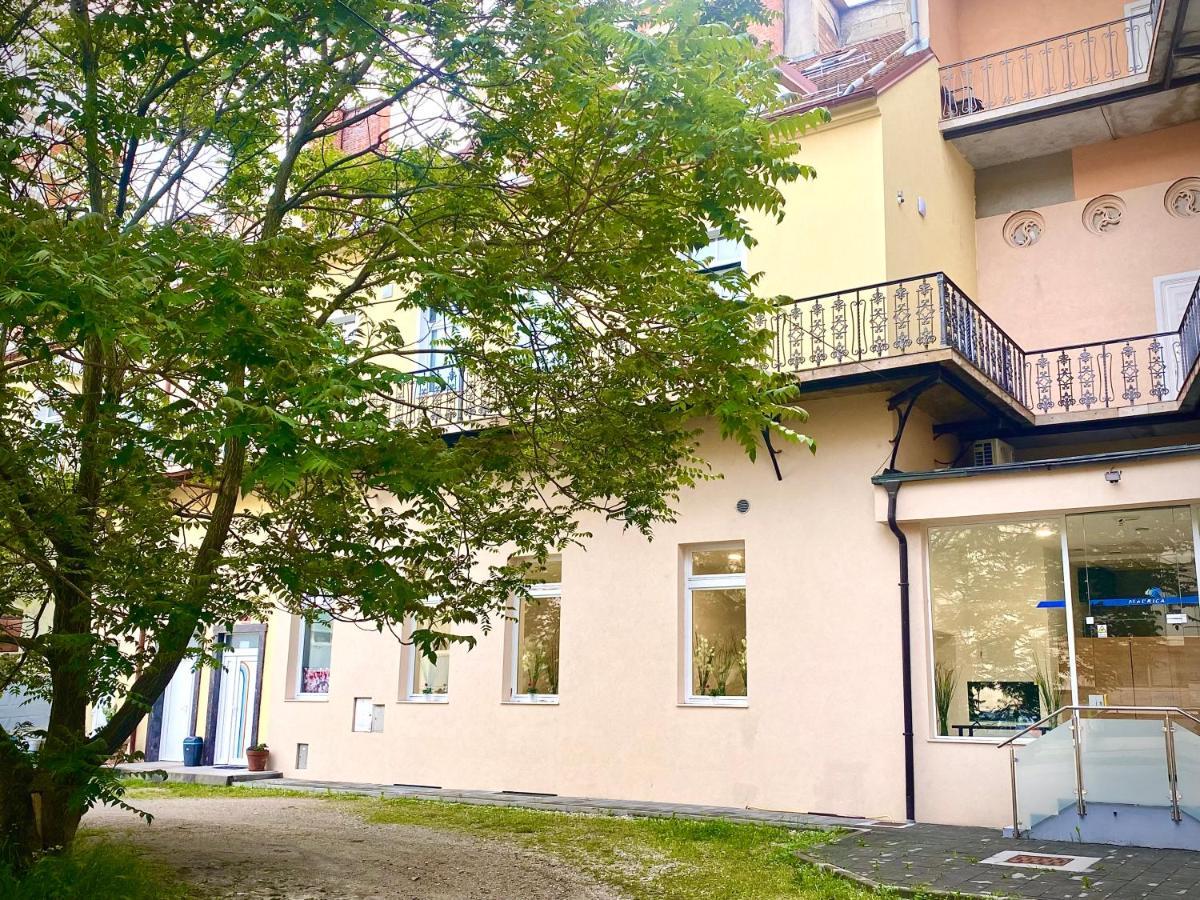 Rainbow House Rooms Марибор Экстерьер фото